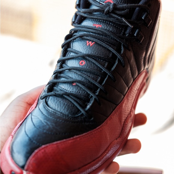 Jordan 12 Rétro flu game 2016 - Picture 9 of 16